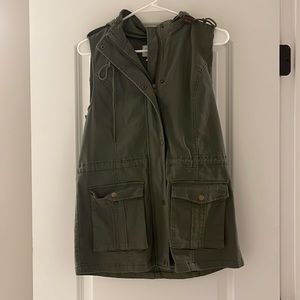 Women’s vest. Size small